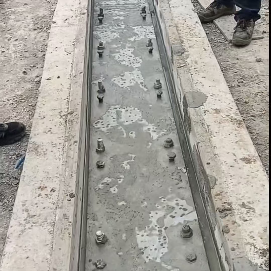 麟游港口码头起重机龙门吊重型机械设备稳固用早强快凝轨道胶泥
